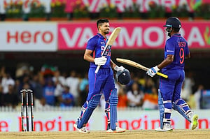 শ্রেয়াসের সেঞ্চুরি, কিষানের ৭ ছক্কার বিধ্বংসী ইনিংসে সমতায় ভারত