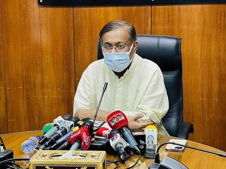 এমন স্বপ্ন দেখলে তো খালেদাকে জেলে ফেরানোর কথা ভাবতে হবে: তথ্যমন্ত্রী