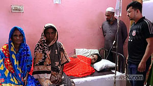 বিয়ের ১০ বছর পর একসঙ্গে চার সন্তান 