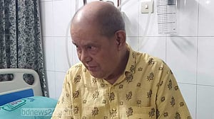 জন্মদিনে এবার দোয়াই কবি হেলাল হাফিজের কাছে ‘উপহার’