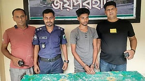 জয়পুরহাটে ‘দলবেঁধে ধর্ষণ ও ভিডিও’, তরুণ গ্রেপ্তার