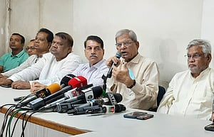 অযথা ঘাঁটাবেন না, কাদেরকে ফখরুল