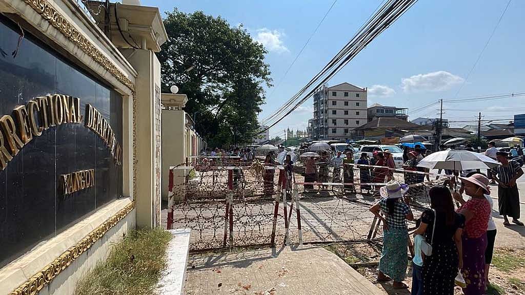 মিয়ানমারের ইনসেইন কারাগারে বিস্ফোরণ, নিহত ৮