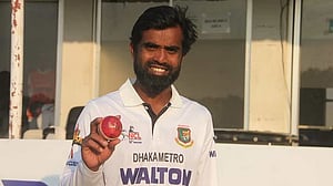 রোমাঞ্চকর ম্যাচে ইমরুলদের হার