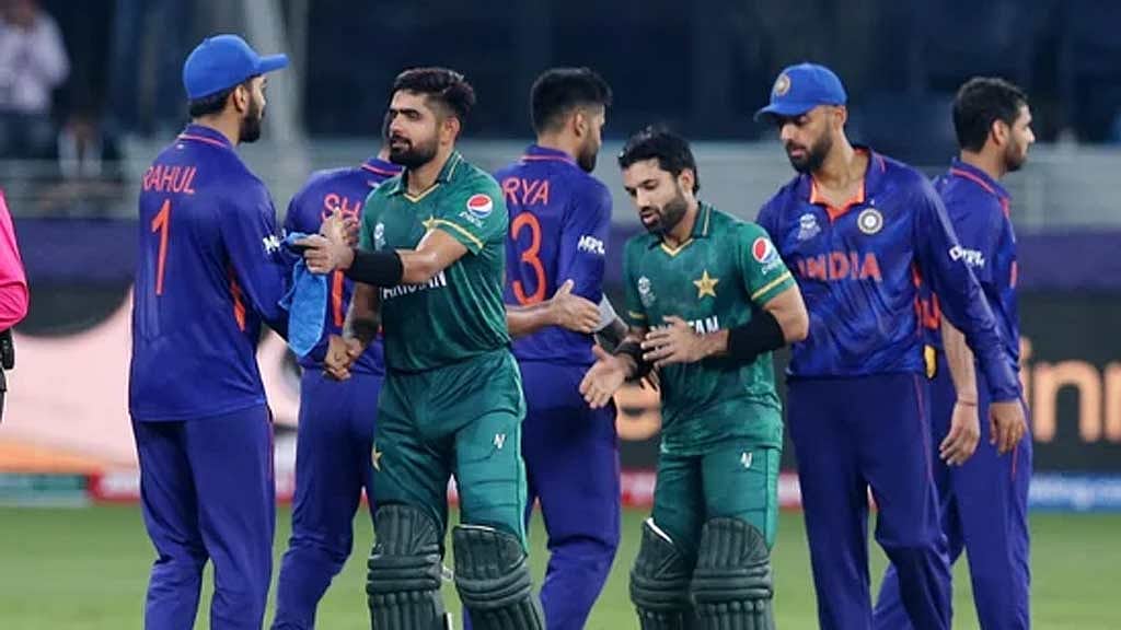 ভারতের কাছ থেকে বাবরদের শিখতে বললেন রমিজ