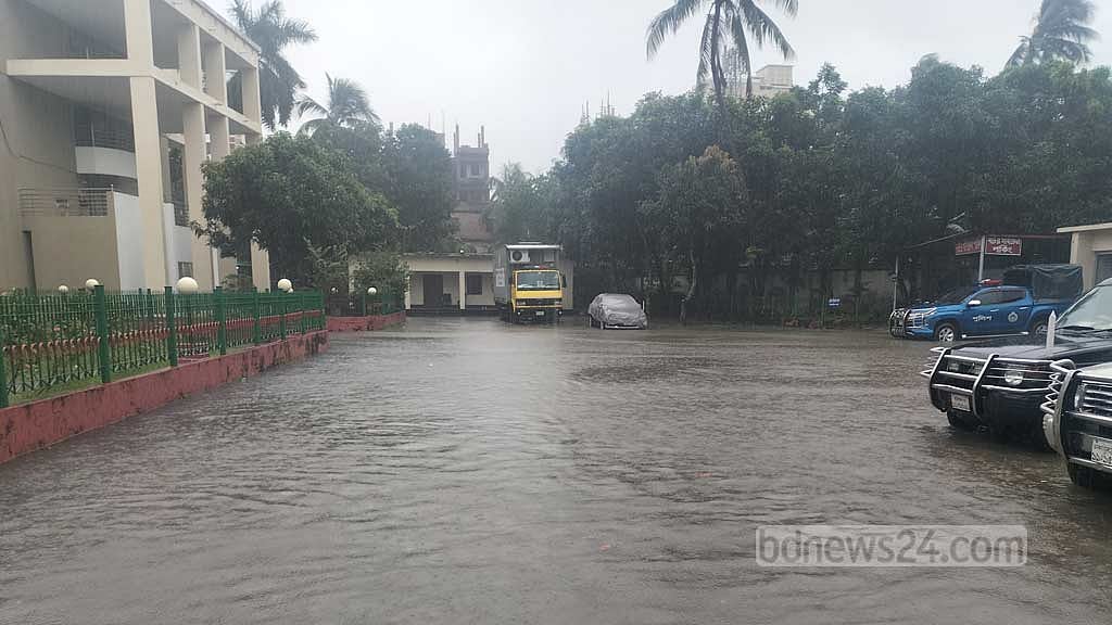 সিত্রাংয়ে বরিশালের ক্ষয়ক্ষতির চিত্র