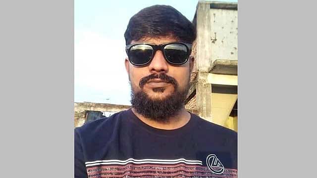 বগুড়ায় স্টেশন মাস্টারকে ‘হুমকি’, স্বেচ্ছাসেবক লীগ নেতা গ্রেপ্তার