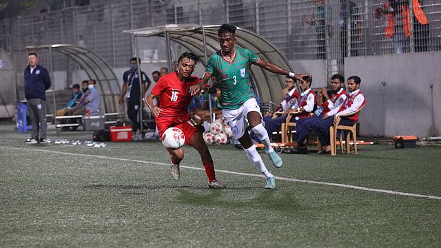 সিঙ্গাপুরের ২ আত্মঘাতী গোলে জিতল বাংলাদেশ