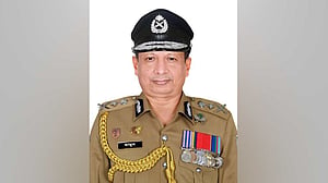 ভারত গেলেন আইজিপি