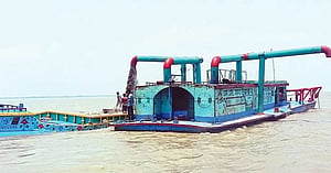 ডুবে যাওয়া ড্রেজার থেকে বাকি ৪ লাশও উদ্ধার