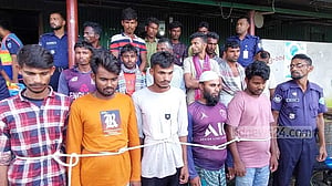 নিষেধাজ্ঞায় ইলিশ ধরা: চাঁদপুরে ও বরিশালে ৪৩ জেলের কারাদণ্ড