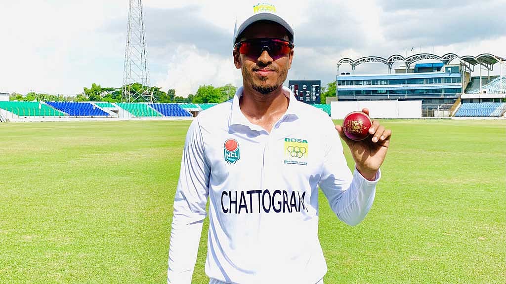 নাইমের ফিফটি, মুরাদের ৫ উইকেট