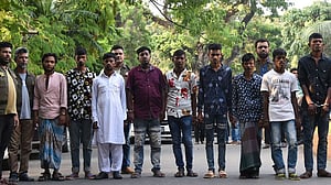 ট্রাফিক বক্সে হামলা: গ্রেপ্তার ৩০