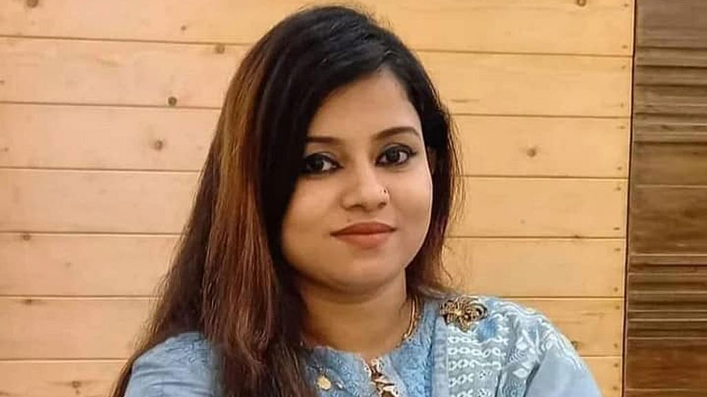 প্রধানমন্ত্রীকে কটূক্তি: রাজবাড়ীতে নারী গ্রেপ্তার
