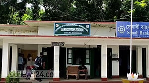 দুর্গাপূজা: আখাউড়া স্থলবন্দরে ছুটি ৫ দিন
