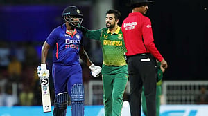 রোমাঞ্চকর লড়াইয়ে ভারতকে হারাল দ.আফ্রিকা
