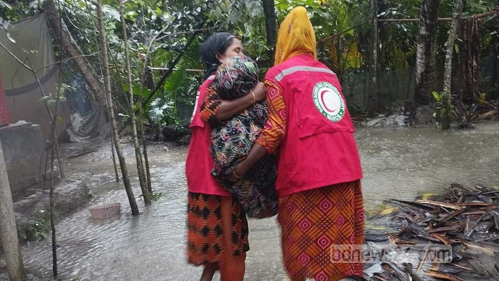 ধেয়ে আসছে ঘূর্ণিঝড় সিত্রাং: আঘাত হানতে পারে মধ্যরাতে