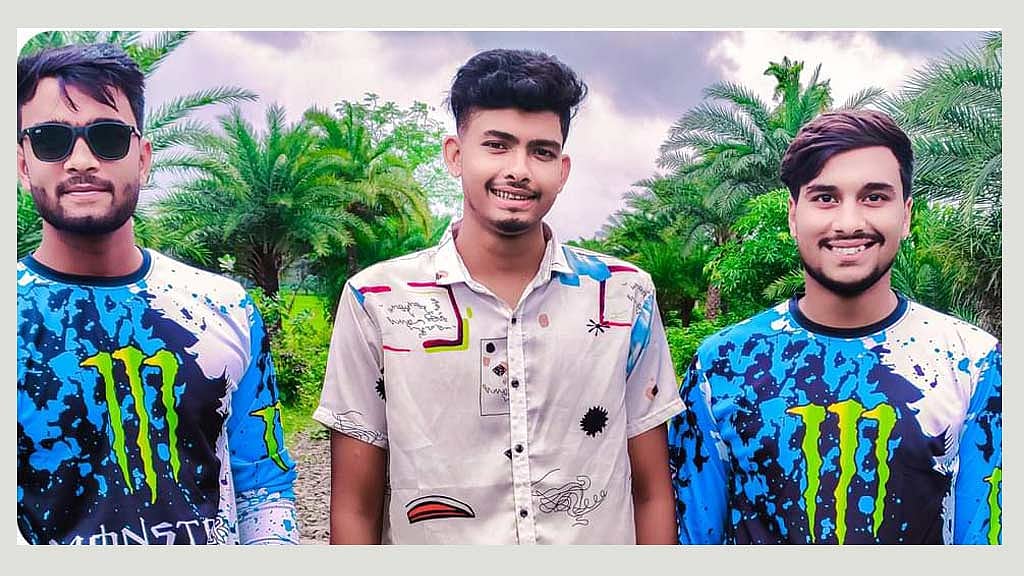 যশোরে ট্রাকের সঙ্গে সংঘর্ষে বাইক আরোহী ৩ কলেজ ছাত্র নিহত