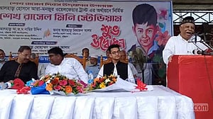 আওয়ামী লীগের সাথেই আছি: সাবেক মেয়র মনজুর আলম