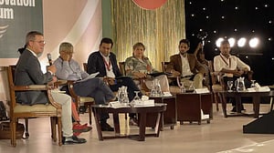 মহামারী উত্তর চ্যালেঞ্জ মোকাবেলায় সমন্বিত উদ্যোগ চায় ফিফ