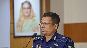 পুলিশ প্রধান চৌধুরী আল-মামুনের মেয়াদ বাড়ল দেড় বছর