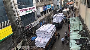 শ্রমিক ধর্মঘটে স্থবির খাতুনগঞ্জ পাইকারি বাজার