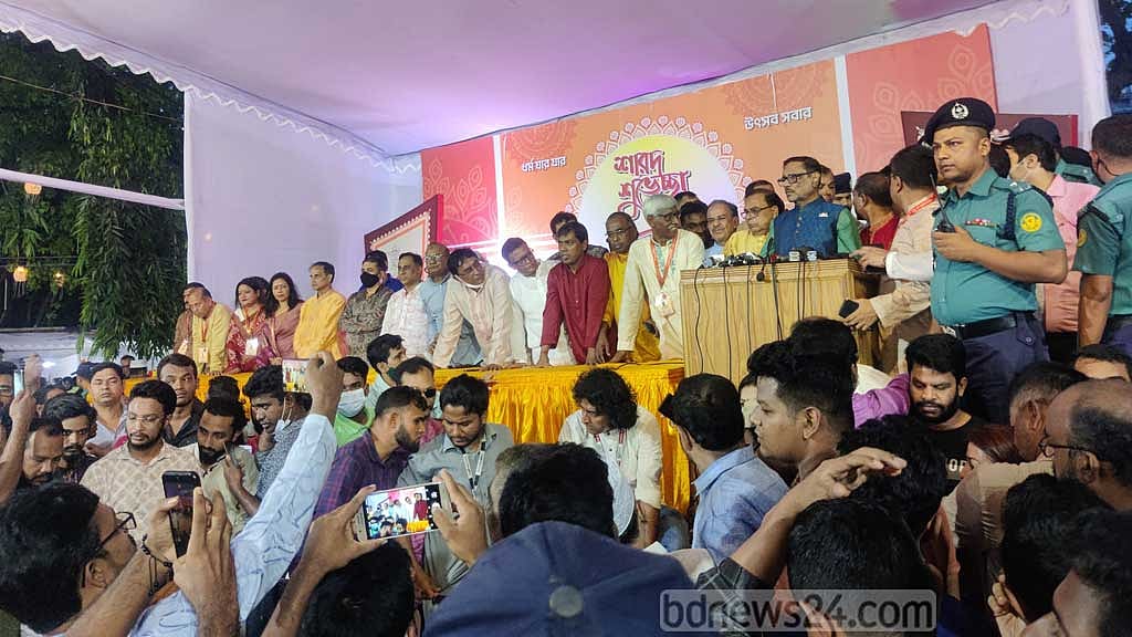 ঢাকেশ্বরীতে নেতা-কর্মীদের ভূমিকায় ক্ষোভ কাদেরের