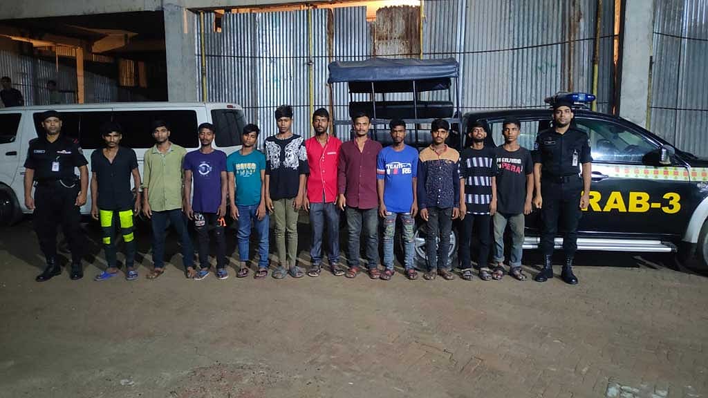 'ছিনতাইকারী ও অজ্ঞানপার্টির' ২৭ সদস্য গ্রেপ্তার