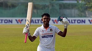 বোলারদের দাপটের দিনে তানজিদের সেঞ্চুরি