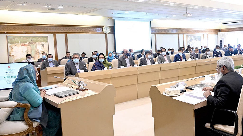 ব্যাংকের ‘আসল সিনারিও’ জানানোর নির্দেশ প্রধানমন্ত্রীর