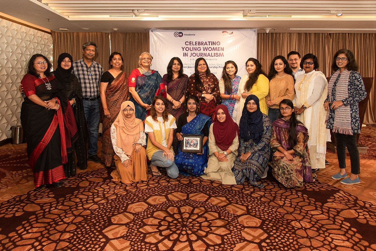 ‘উইমেন জার্নালিস্ট মেন্টরশিপ’ প্রশিক্ষণার্থীদের ‘ডয়চে ভেলে’র সনদ প্রদান