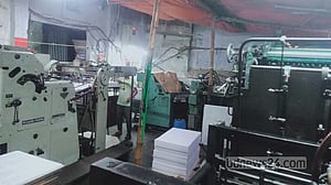বইমেলার প্রস্তুতিতে কাগজের দামের খাঁড়া