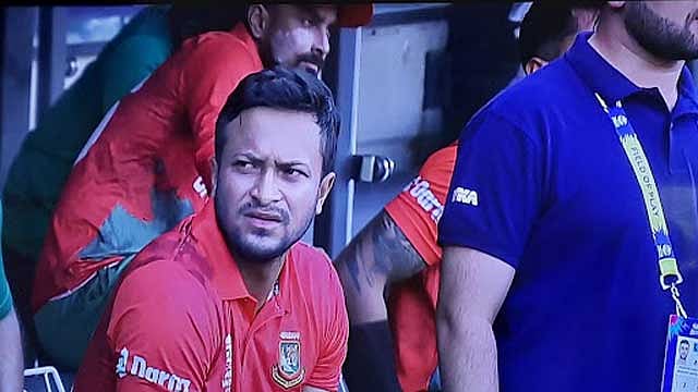 সাকিবের আউটে হতাশা, নিজেদের ব্যাটিংয়ে আক্ষেপ