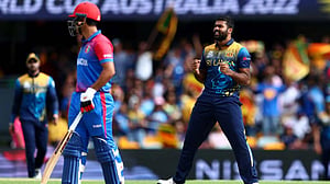 আফগানদের হারিয়ে টিকে রইল শ্রীলঙ্কা