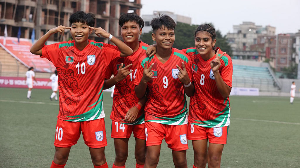 ভুটানকে গোলের মালা পরাল বাংলাদেশ