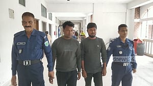 ‘প্রেমিকের সঙ্গে বেড়াতে গিয়ে দলবদ্ধ ধর্ষণের শিকার’