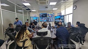 ভোট চলছে ৪ পৌরসভায়, সিসিটিভিতে নজর ইসির