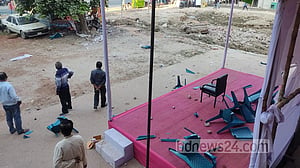 ফরিদপুরে বিএনপির মঞ্চ ভেঙে দেওয়ার অভিযোগ ক্ষমতাসীনদের বিরুদ্ধে