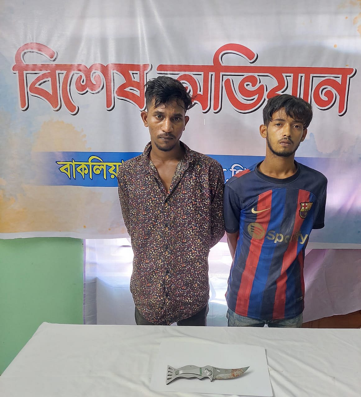 চট্টগ্রামে যুবক খুন: নিহতের ’২ বন্ধু’ গ্রেপ্তার