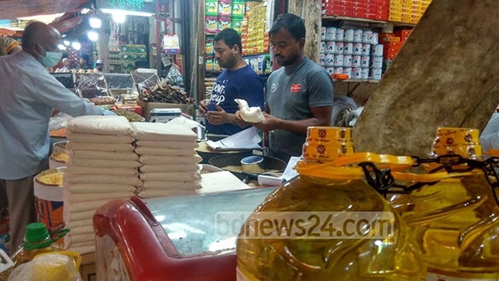 তবুও ভোজ্যতেল-চিনির ঘাটতি