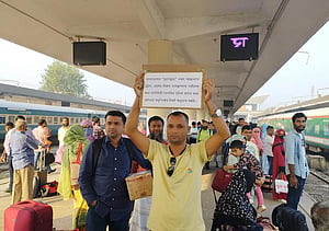 মোরশেদুলের উদ্যোগে সাড়া, ট্রেনে মিলবে স্যানিটারি ন্যাপকিন