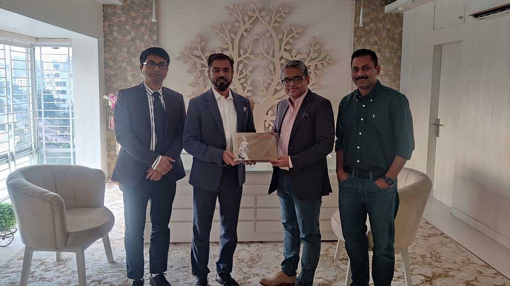 মিনিস্টার-মাইওয়ানের প্রধান কার্যালয় পরিদর্শনে ইউনিলিভার বাংলাদেশের এমডি