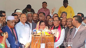 রংপুরে ‘বিদ্রোহীরা সরে যাবেন’, আশা আওয়ামী লীগ প্রার্থীর
