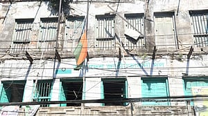 খুলনায় সমাবেশের পর ‘মামলা-চাপে’ বিএনপি, ঘর গোছাচ্ছে আওয়ামী লীগও
