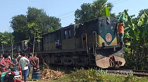 ইঞ্জিন বিকল: ঢাকা-ময়মনসিংহ রুটে সোয়া ২ ঘণ্টা পর ট্রেন চালু
