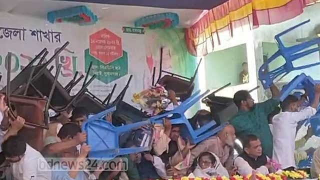 সুনামগঞ্জে আওয়ামী লীগের সম্মেলনে সংঘর্ষ
