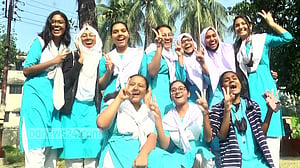 মাধ্যমিকে রাজশাহীতে পাসের হারে এগিয়ে মেয়েরা