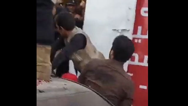 পাকিস্তানে ইমরানের সমাবেশে হামলায় নিহত ১
