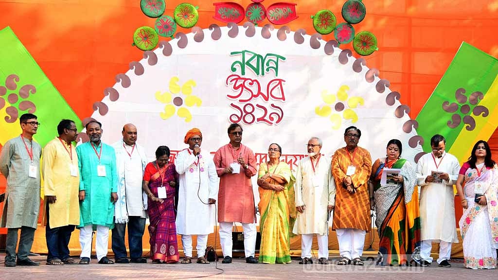 নগর মাতলো নবান্নে