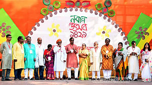 নগর মাতলো নবান্নে